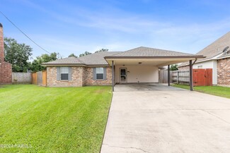 3044 Mark Twain Dr, Maurice, LA 70555