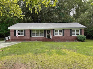 205 S Oliver Blvd, Hemingway, SC 29554