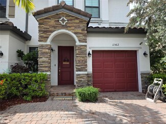 11562 SW 254th St, Homestead, FL 33032