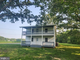 38525 Chaptico Rd, Mechanicsville, MD 20659