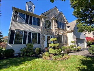 1266 Fritch Dr, Macungie, PA 18062