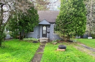 702 Hall St NW, Warren, OH 44483