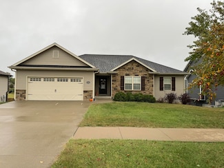 1712 Mills Dr, Columbia, MO 65203