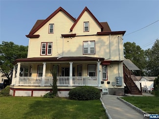 231 Wood St Unit 1, Rutherford, NJ 07070