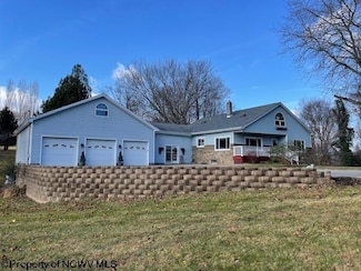 1912 Bunner Ridge Rd, Fairmont, WV 26554