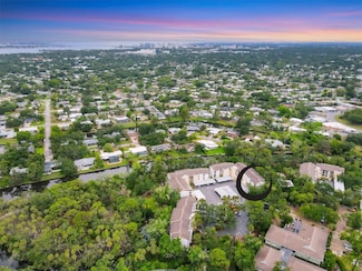 2740 Orchid Oaks Dr Unit 304, Sarasota, FL 34239