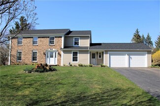 42 Avonmore Way, Penfield, NY 14526
