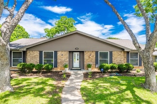 1009 Rocky Canyon Rd, Arlington, TX 76012