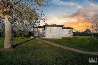 109 Kincaid St, Bakersfield, CA 93307