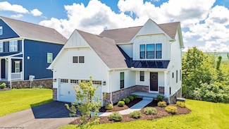 213 Falling Water Ln, Morgantown, WV 26508