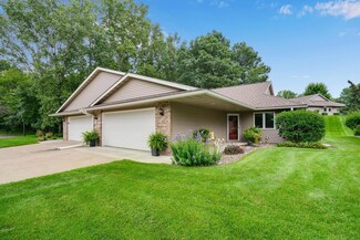 705 Shelton Dr, Stillwater, MN 55082
