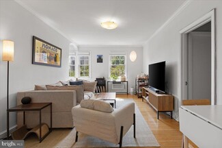 3028 Wisconsin Ave NW Unit 402, Washington, DC 20016