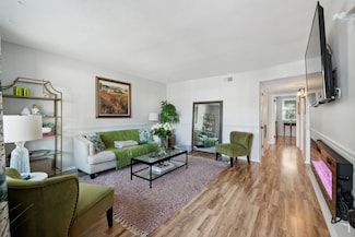 149 Five Oaks Dr, Nashville, TN 37217