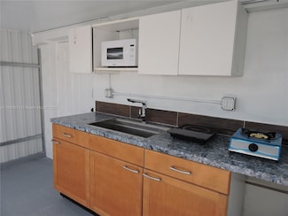 5451 W 10th Ave Unit 5, Hialeah, FL 33012