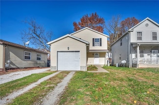 967 Russell Ave, Akron, OH 44307