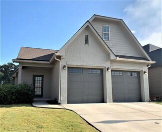 8121 Double Eagle Ct, Ooltewah, TN 37363