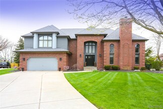 10 Glen Eagle Ct, Buffalo, NY 14221