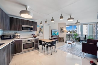 488 NE 18th St Unit 401, Miami, FL 33132
