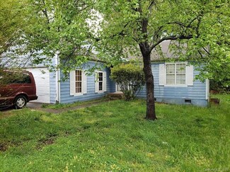 7015 Hunters Glen Dr, Charlotte, NC 28214