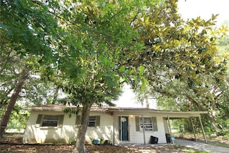 3827 NE 13th Dr, Gainesville, FL 32609