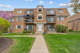 4174 Cove Ln Unit E, Glenview, IL 60025