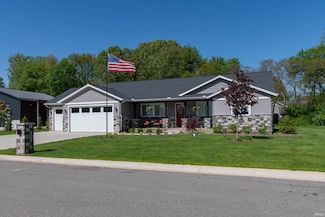 30512 Jaxon Dr, Elkhart, IN 46517