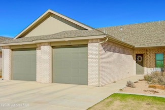 1120 N 7th St, Wolfforth, TX 79382
