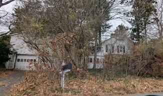 4 Woods Grove Rd, Westport, CT 06880