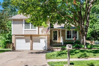 1827 S Abbey Cir, Olathe, KS 66062