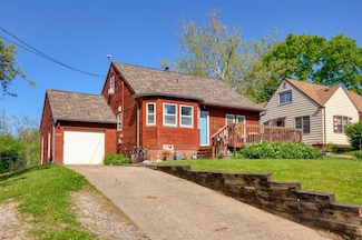 1334 Merle Hay Rd, Des Moines, IA 50311