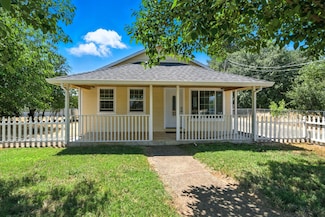 6594 Clear View Dr, Anderson, CA 96007
