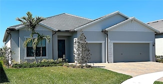 410 SE Vallarta Dr, Port St. Lucie, FL 34984