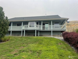 107 Bill Shaw Rd, Pateros, WA 98846
