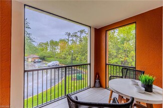 1205 Reserve Way Unit 8, Naples, FL 34105