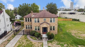 2214 Rosedale St, Houston, TX 77004