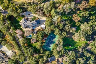 540 Moore Rd, Woodside, CA 94062