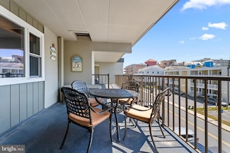 14 64th St Unit 303, Ocean City, MD 21842