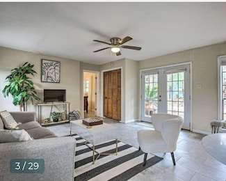 120 5th St Unit 3, Dickinson, TX 77539