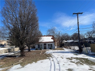 2206 Green Valley Rd, New Albany, IN 47150
