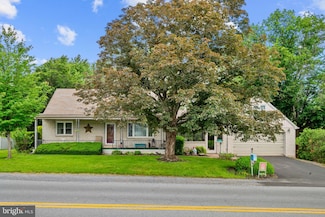 5404 Ridgeview Dr, Harrisburg, PA 17112