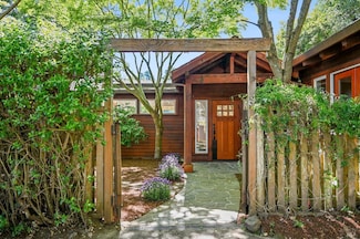 469 Live Oak Dr, Mill Valley, CA 94941
