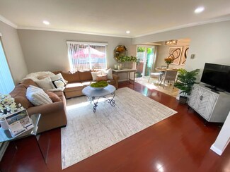 5887 El Zuparko Dr Unit 1, San Jose, CA 95123