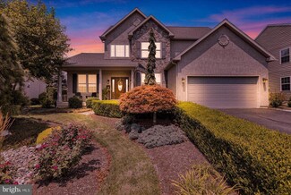 1622 W Thistle Dr, Reading, PA 19610