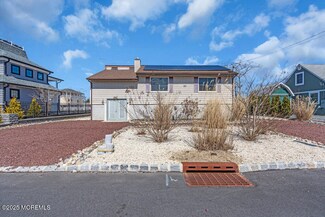 23 Bayview Dr, Waretown, NJ 08758