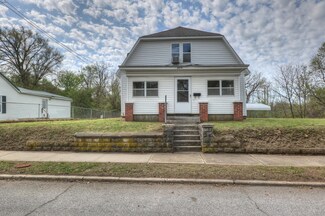 2414 W 4th St, Joplin, MO 64801