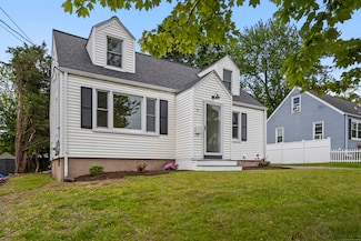 20 Woodlawn St, West Haven, CT 06516