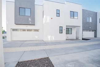 9117 N Nilo Ln, Los Angeles, CA 91402