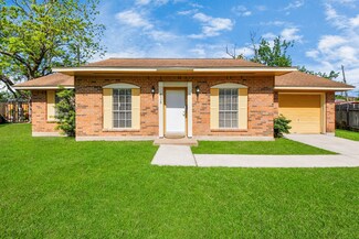 638 Beaver Bend Rd, Houston, TX 77037