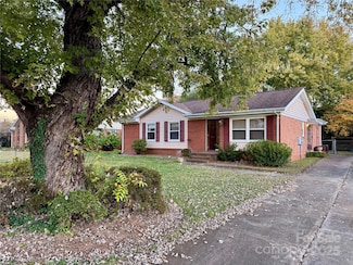 7501 Pawtuckett Rd, Charlotte, NC 28214