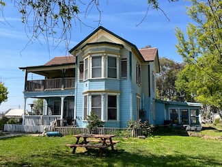 8896 13th Ave, Hanford, CA 93230